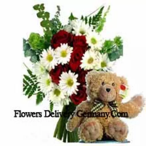Bouquet de roses rouges et de géraniums blancs accompagné d'un mignon ours en peluche brun de 12 pouces de haut