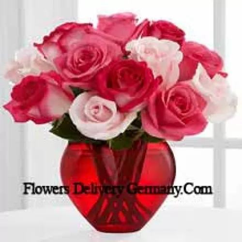 8 Dunkelrosa Rosen mit 5 Hellrosa Rosen in einer Glasvase